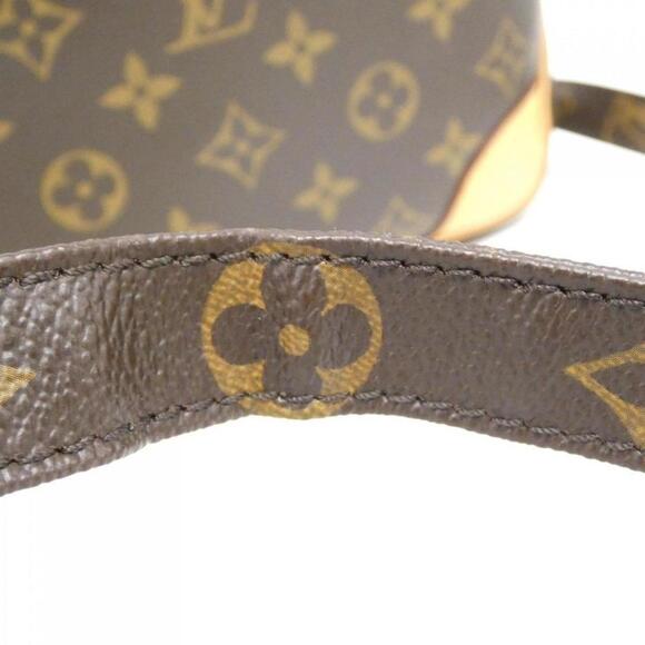 LOUIS VUITTON Gold Monogram Shoulder Bag - Picture 8 of 9